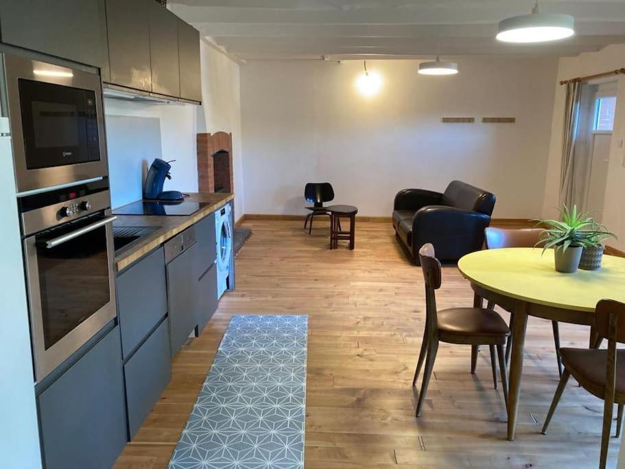 La Maisonnette De Naomi Coutances